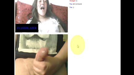 انگشتان دست در سوراخ یک سکس زنان پستان بزرگ نونوجوان مهبل (واژن